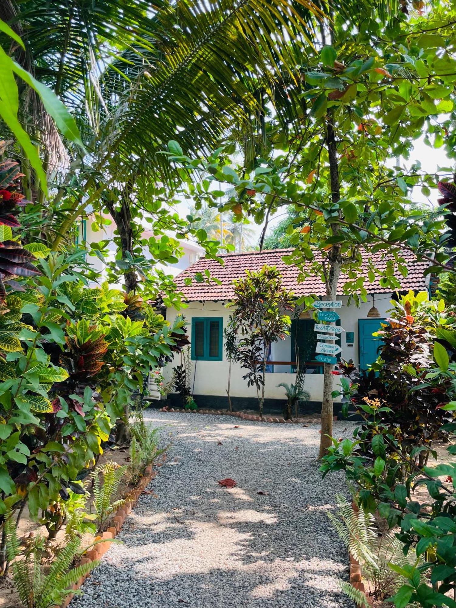 A Pousada Cliff & Coral Varkala Exterior foto